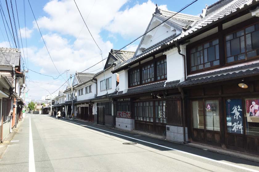 Old streets of Yame City in Fukuoka Prefecture is like stepping back in time.